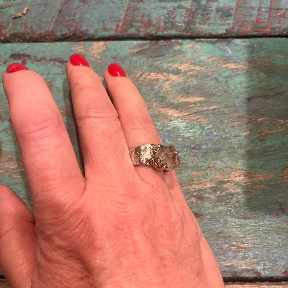 Talisman Ring - silver ring with Herkimer diamond in gold-plated setting. Size 8 - Picture 4 of 9